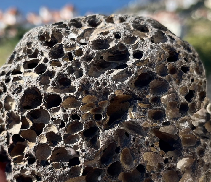 Bubble Basalt: Volcano Stone