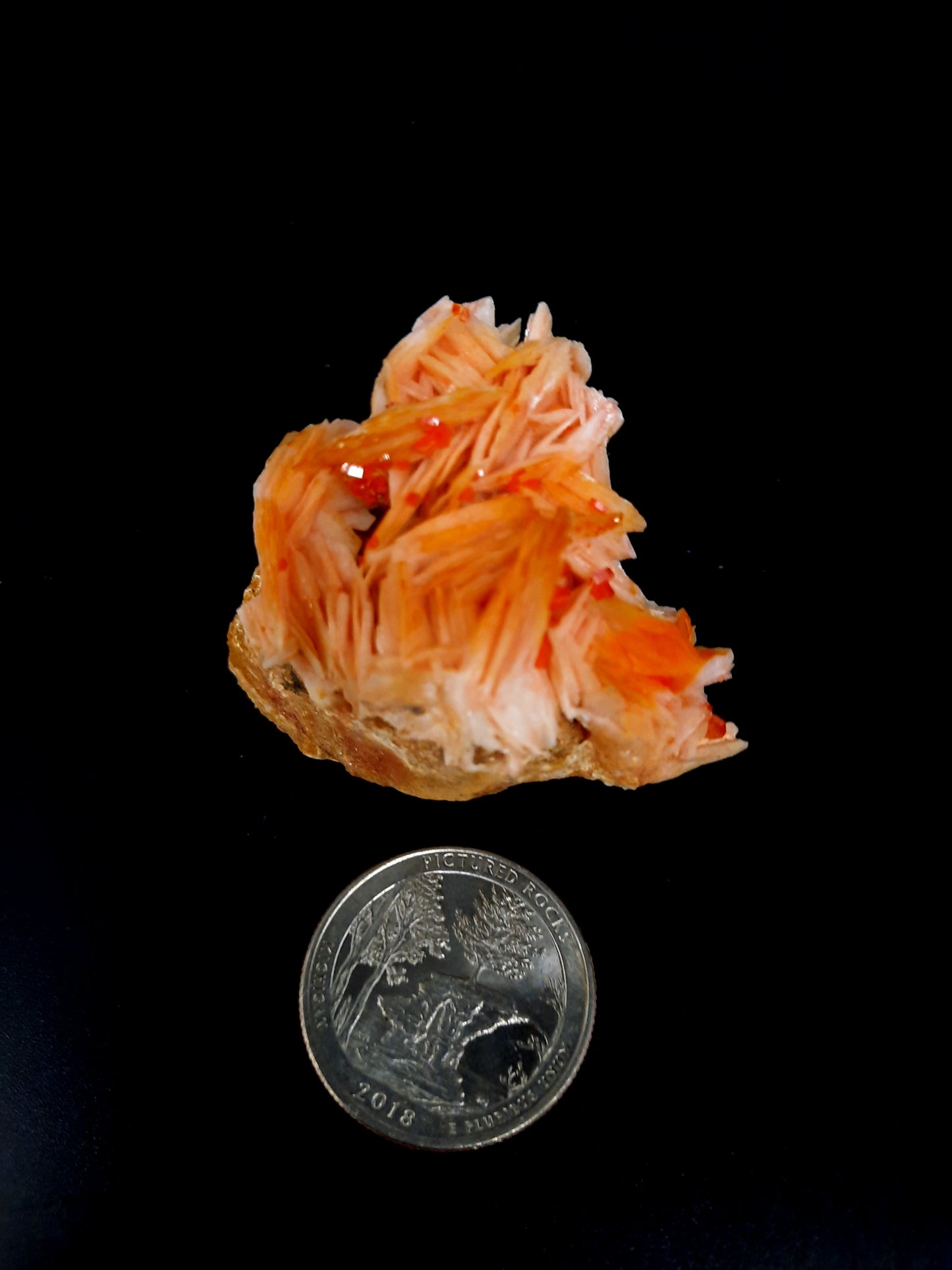 Vanadinite with Barite specimen