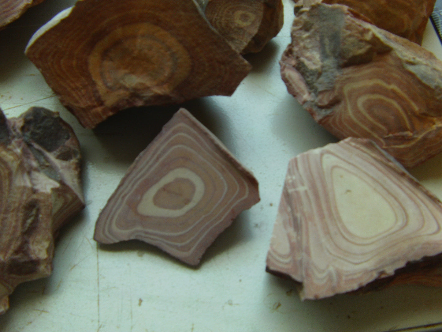 Wonderstone: Red Banded