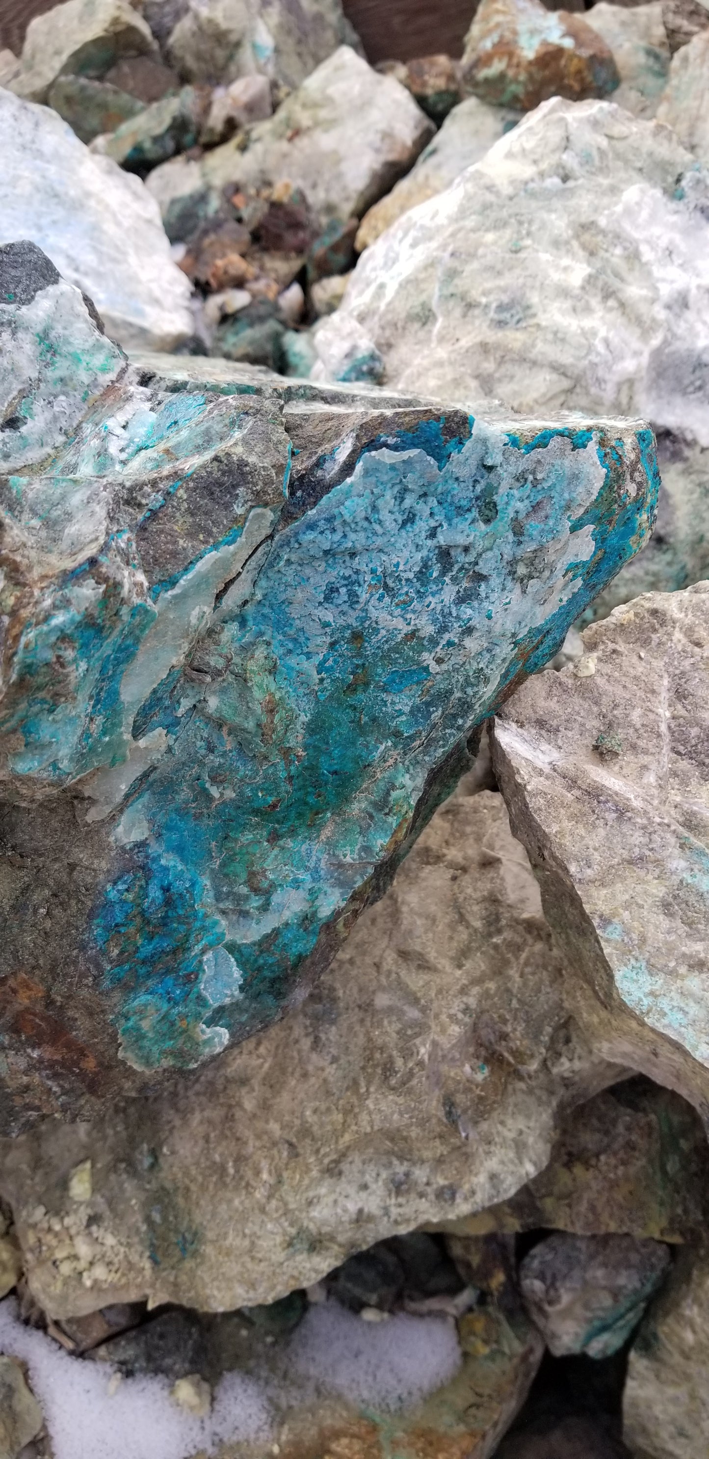 Chrysocolla w/ Magnetite and Medmontite