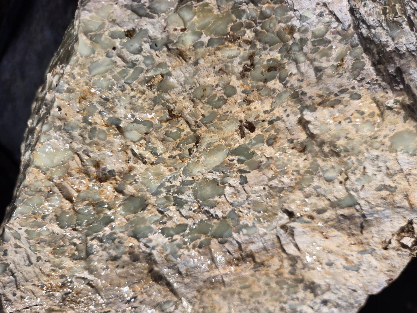 Chalcosiderite in Rhyolite & Alunite