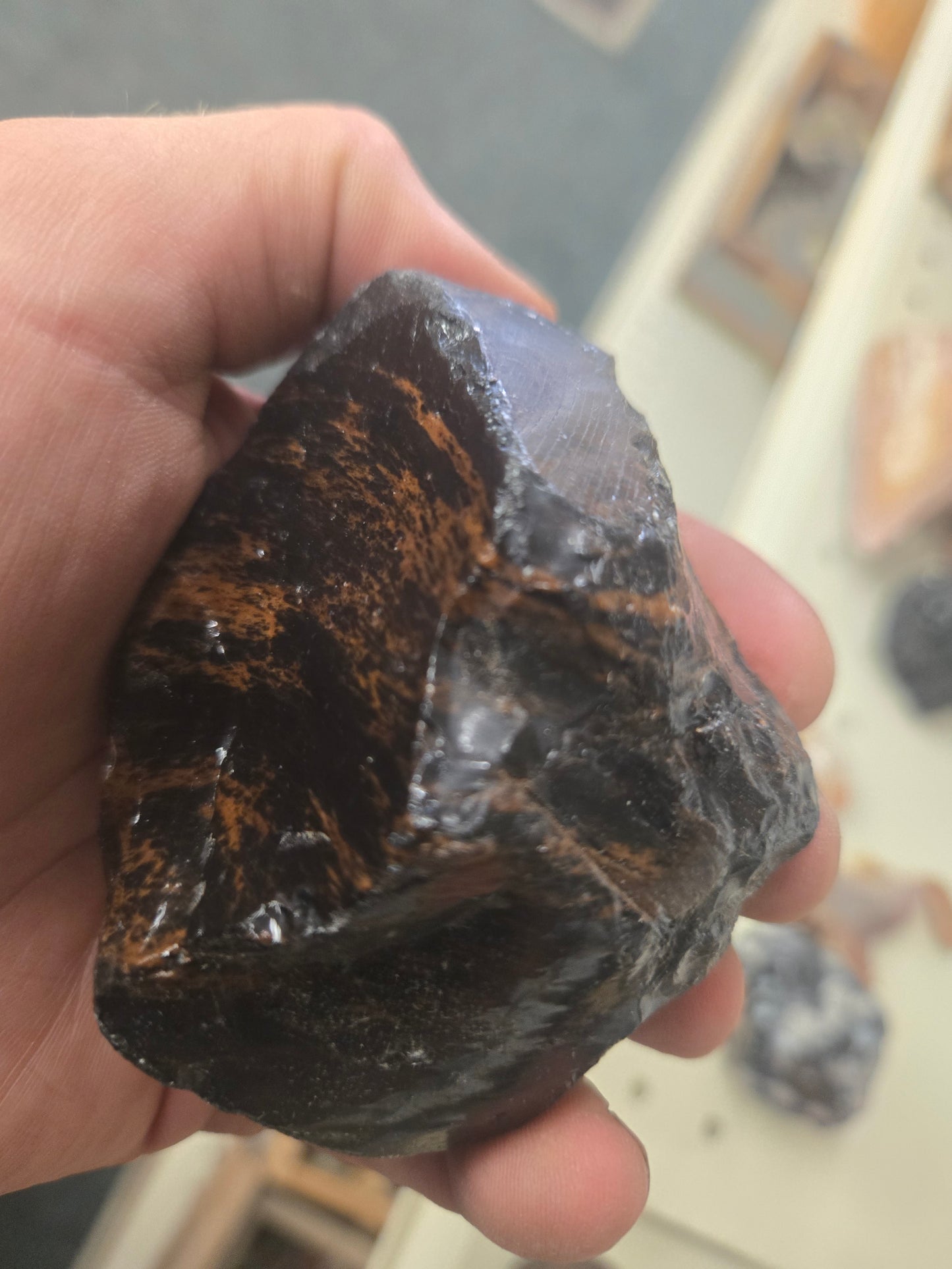 Obsidian, Mahogany