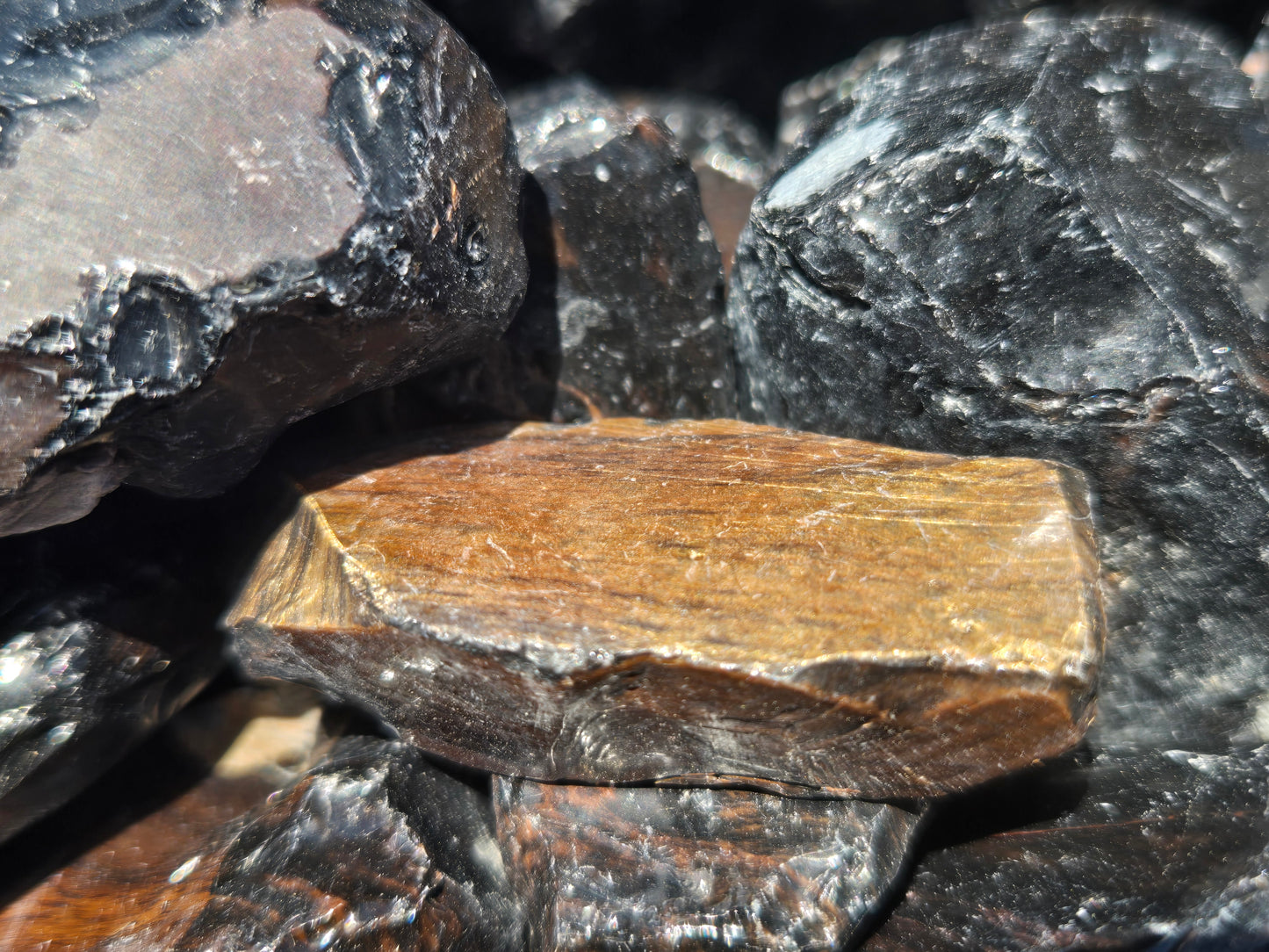 Obsidian, Golden Sheen