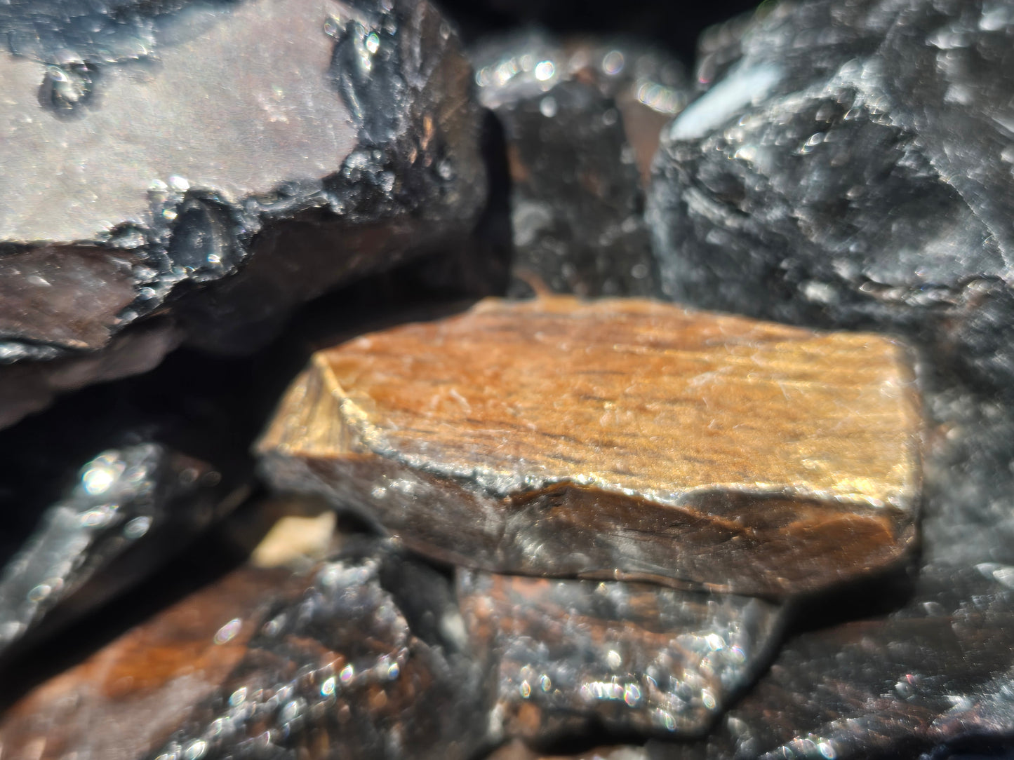 Obsidian, Golden Sheen