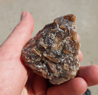 Root Beer Onyx w/ Aragonite