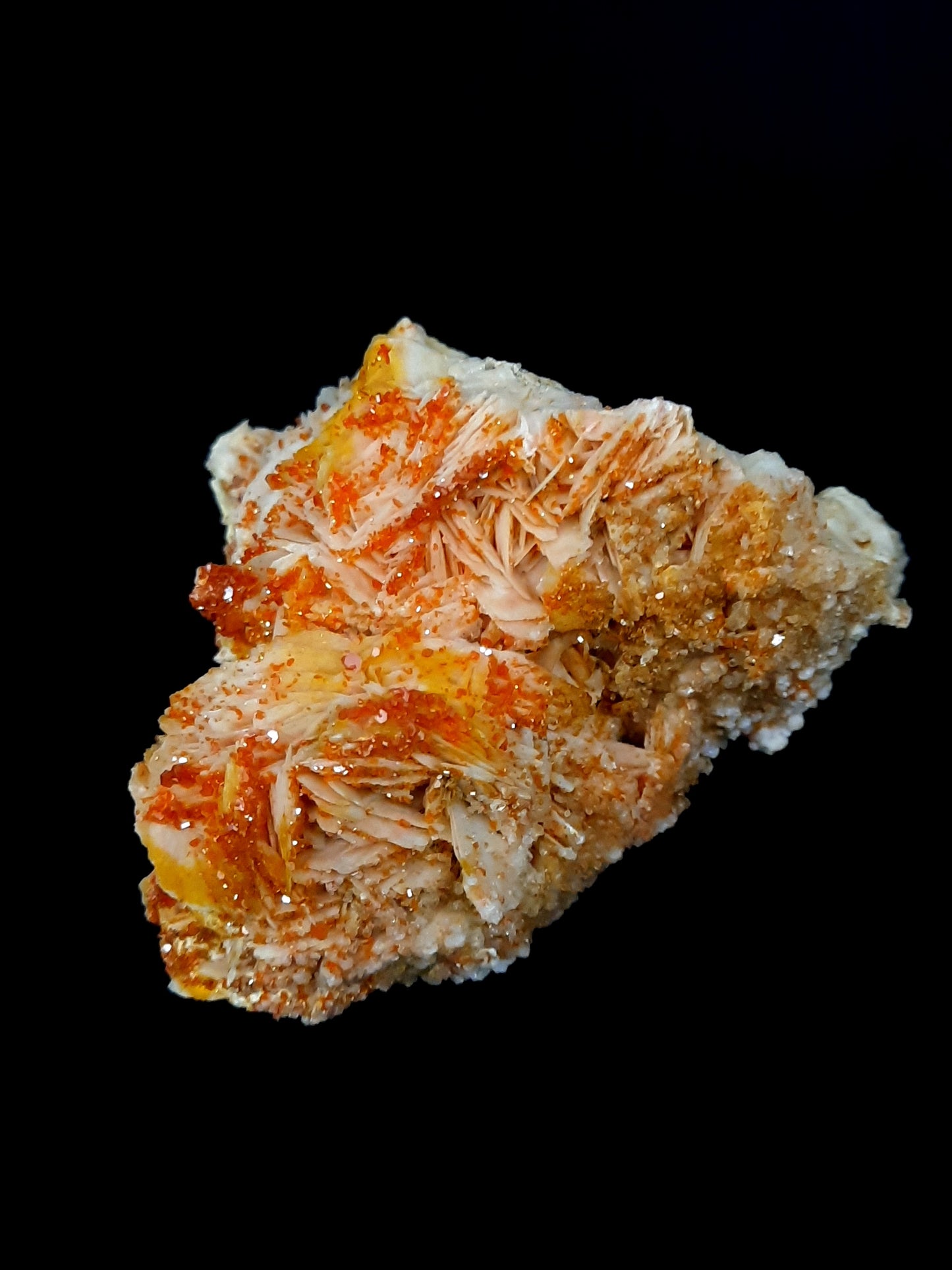 Vanadinite with Barite specimen