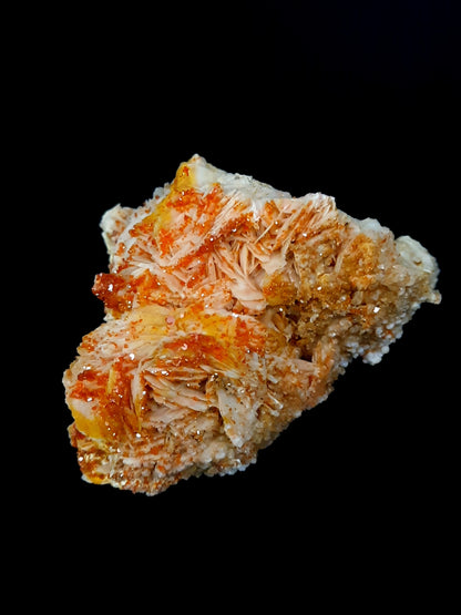 Vanadinite with Barite specimen