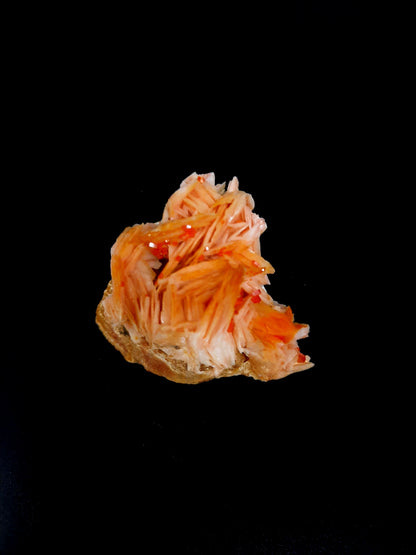 Vanadinite with Barite specimen