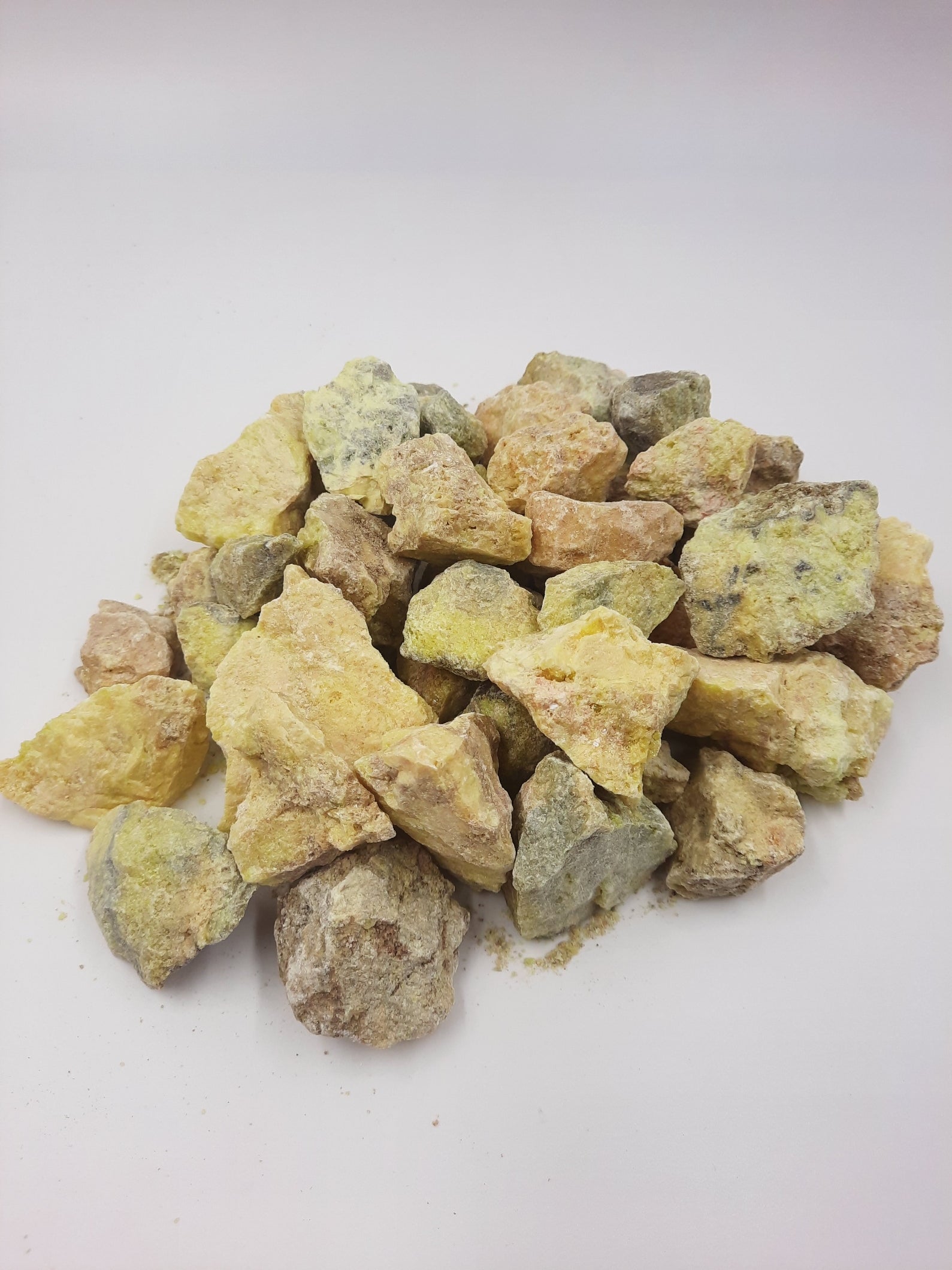 Sulfur Wholesale Lot - 1-2" stones